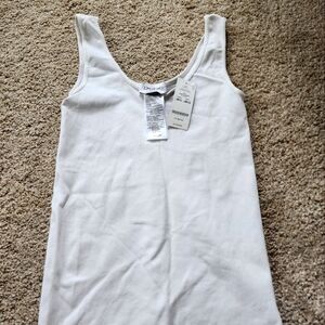 white bebe tanktop M/L